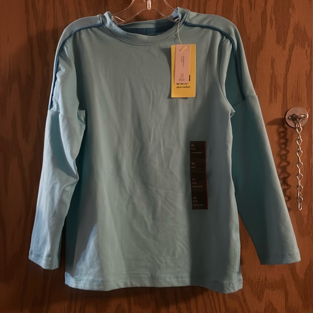 ALL IN MOTION LONG SLEEVE SOFT STRETCH TEE: BLUE: NEW WITH TAGS: SIZE XS (4/5)
